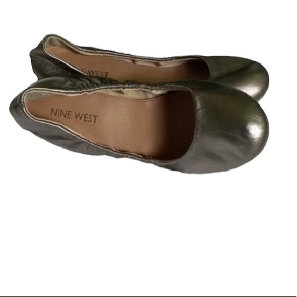 Nine West Slip On LarsonL1 Metallic Flats - Picture 1 of 5